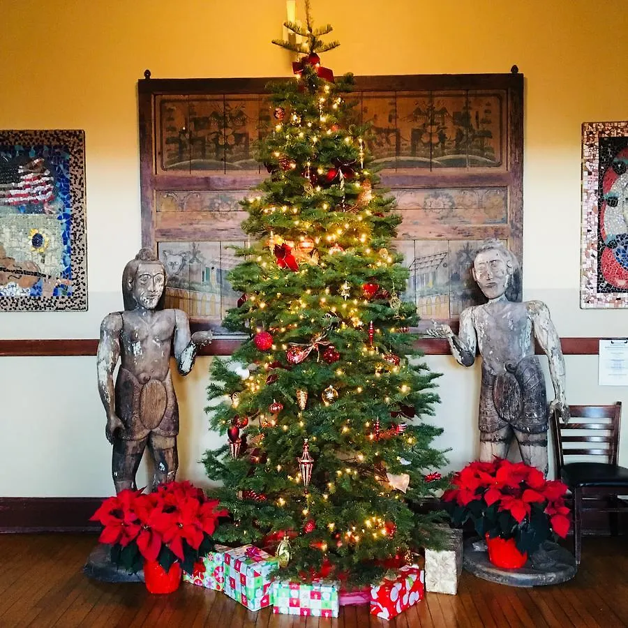 Mcmenamins Kennedy School Hotel Portland