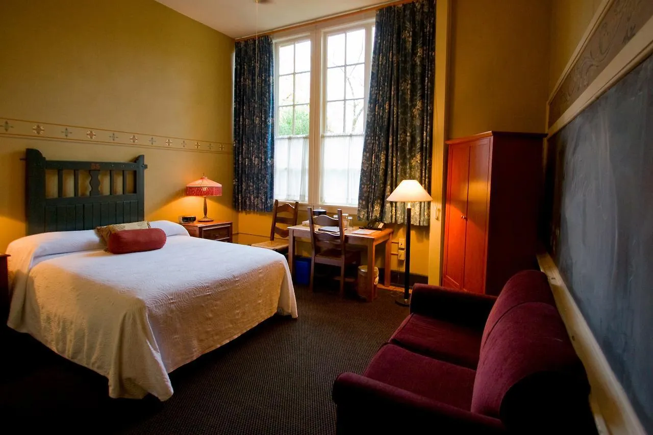 Mcmenamins Kennedy School Hotel Portland 3*,
