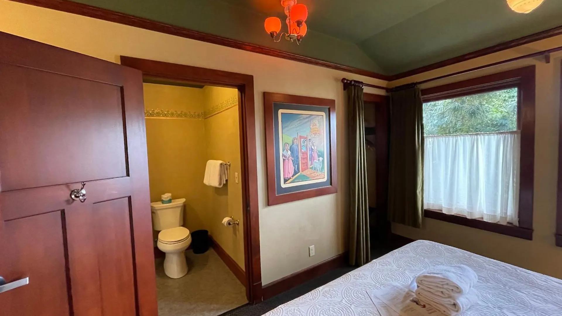 Mcmenamins Kennedy School Hotel Portland